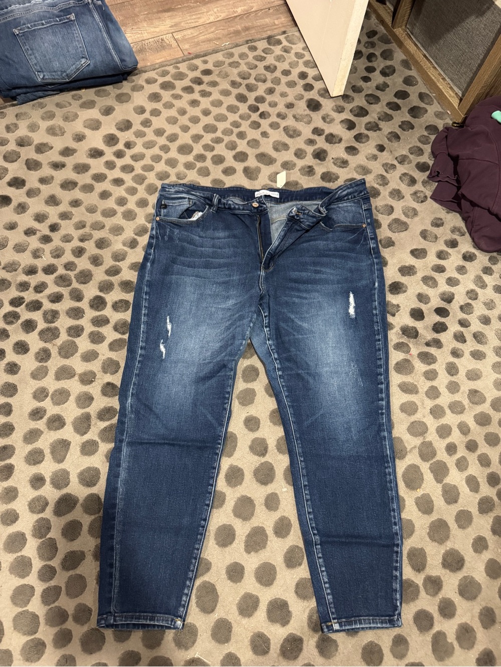 Kan Can Women’s Dark Blue Distressed Jeans